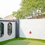 Afna Wood House Private Pool Islamic Homestay
